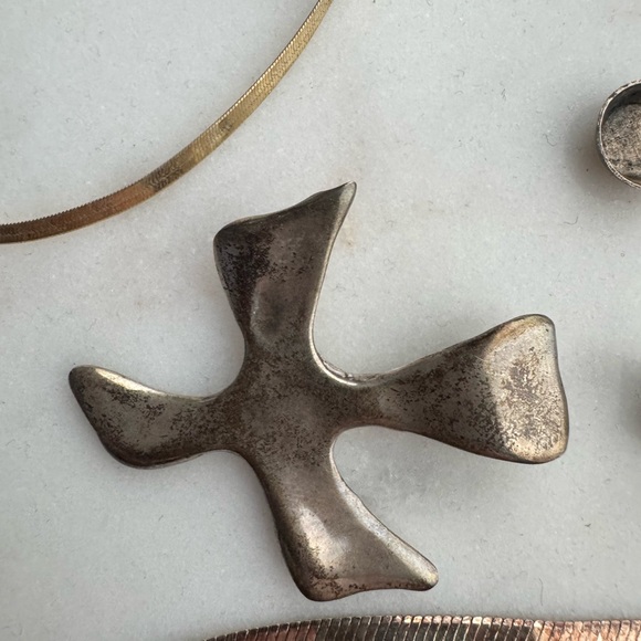 Silver jewelry, 5-needs polishing - Picture 4 of 8